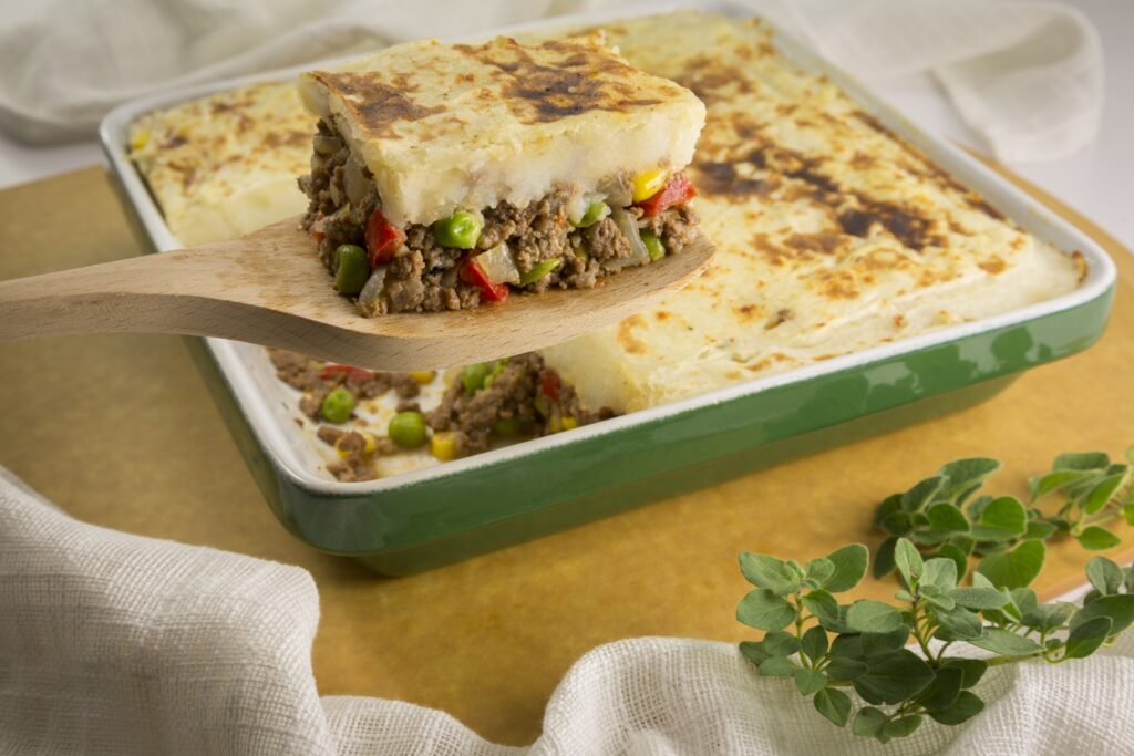 Shepherd’s Pie with Garlic Mashed PEI Potatoes - PEI Potatoes